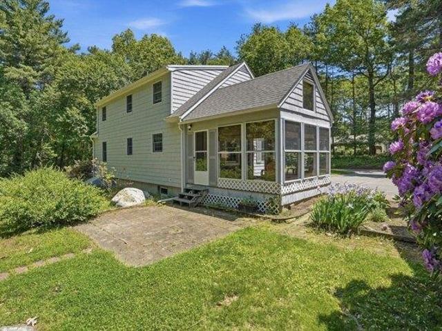 House for sale in Westford, Middlesex County