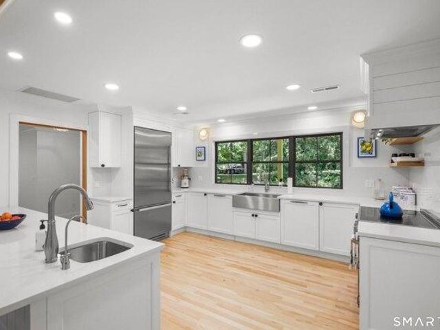 House for sale in Coleytown, Westport