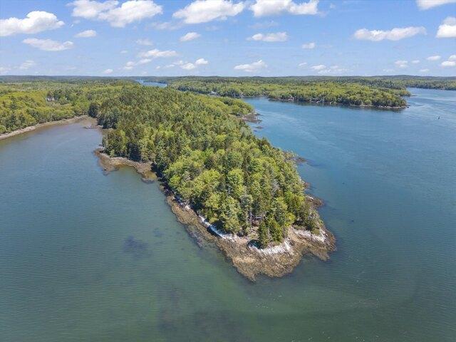 House for sale in Maine