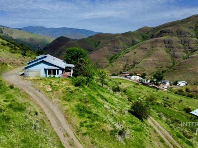 House for sale in White Bird