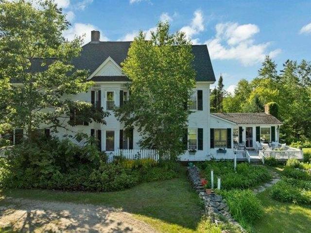 House for sale in New Hampshire