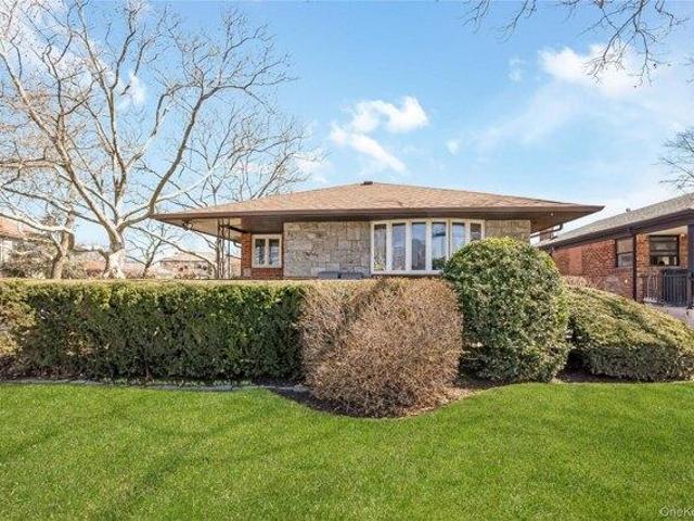House for sale in Queens, Arverne