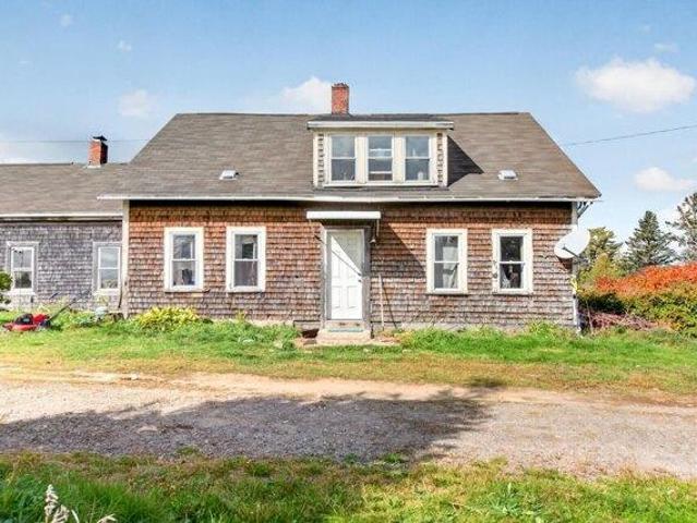 House for sale in Whiting, Washington County