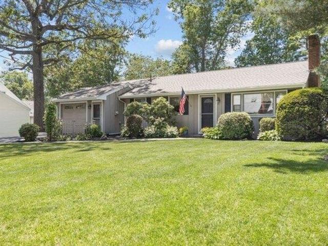 House for sale in Whitman, Massachusetts