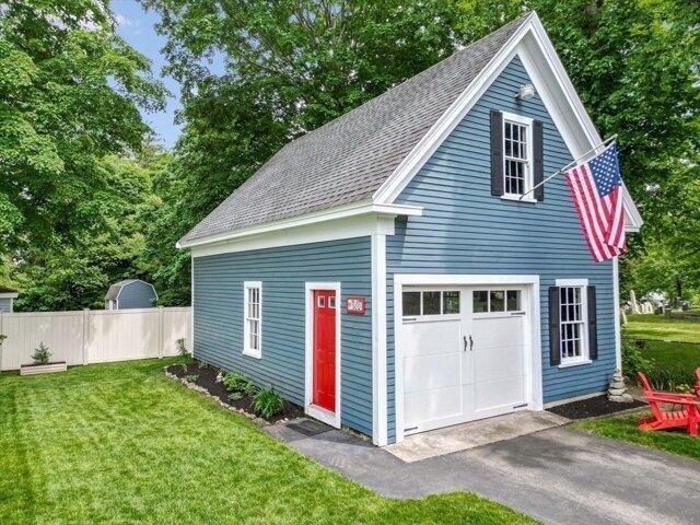 House for sale in Whitman, Massachusetts
