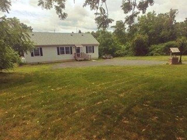 House for sale in East Wilbraham, Wilbraham