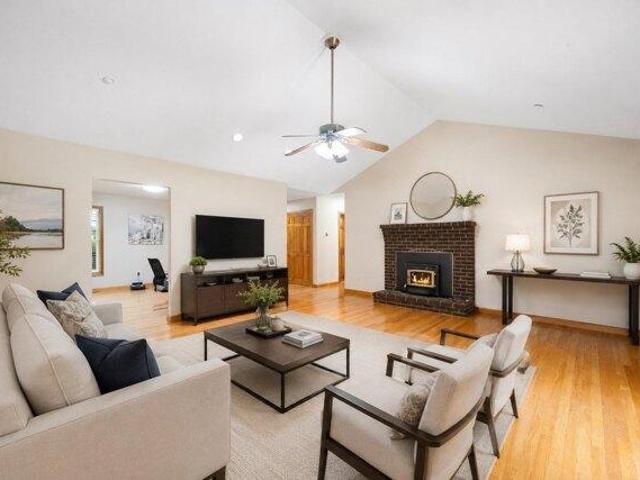 House for sale in Butlerville, Wilbraham