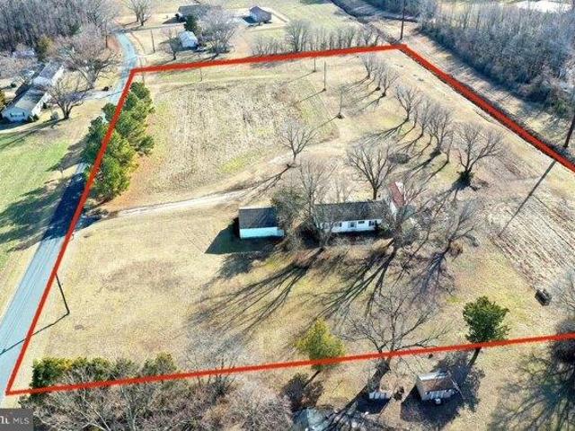 House for sale in Willards