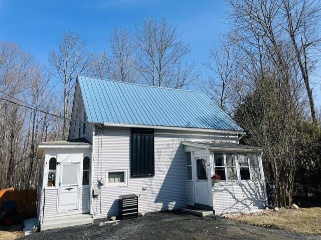 House for sale in Williamstown, Vermont