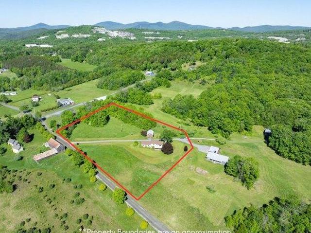 House for sale in Williamstown, Vermont