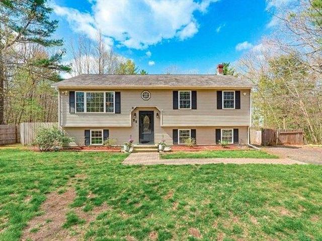 House for sale in Winchendon, Massachusetts