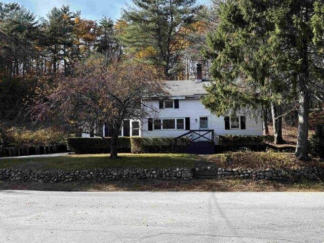 House for sale in Winchester, Cheshire County