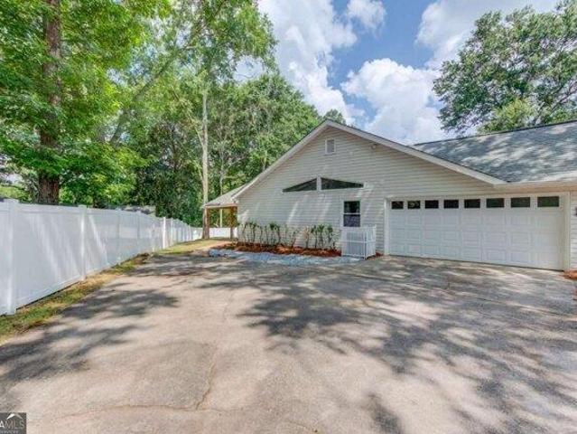 House for sale in Winder, Georgia