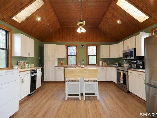 House for sale in Windsor, Connecticut
