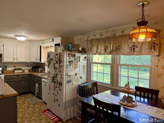 House for sale in Windsor Locks, Connecticut