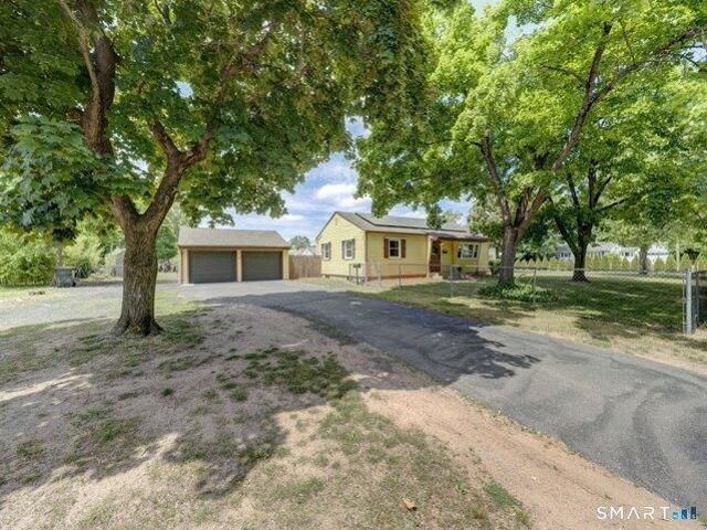 House for sale in Windsor Locks, Connecticut