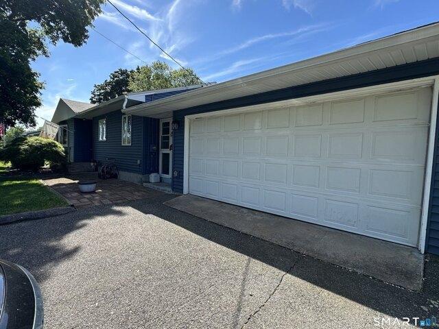 House for sale in Windsor Locks, Connecticut