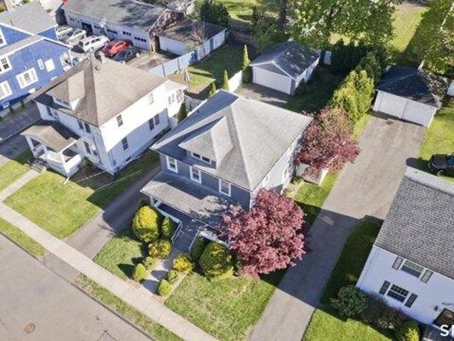 House for sale in Windsor Locks, Connecticut