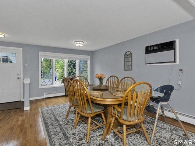 House for sale in Windsor Locks, Connecticut