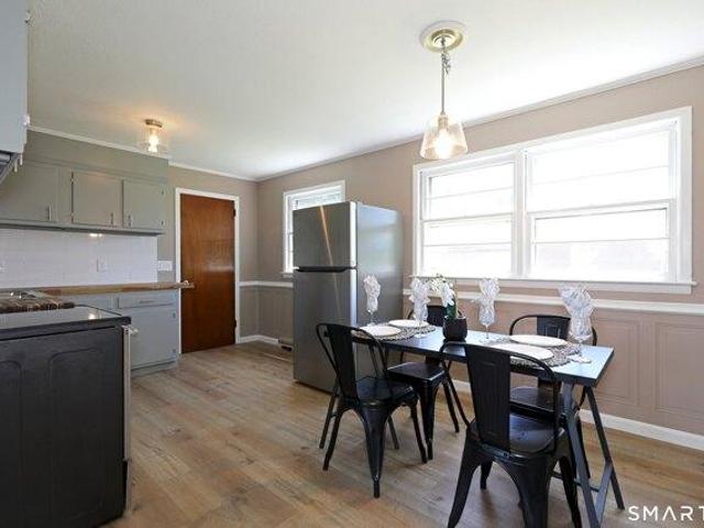 House for sale in Windsor Locks, Connecticut