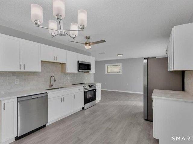 House for sale in Windsor Locks, Connecticut