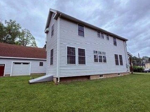 House for sale in Windsor Locks, Connecticut