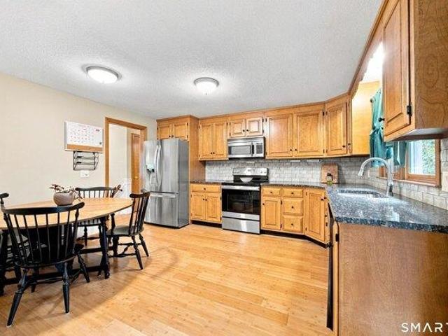 House for sale in Windsor Locks, Capitol Planning Region