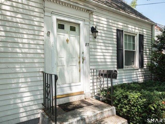 House for sale in Windsor Locks, Capitol Planning Region