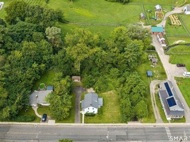 House for sale in Windsor Locks, Capitol Planning Region