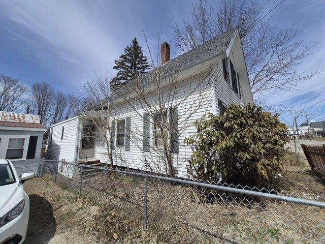 House for sale in Winthrop, Maine