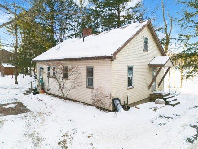 House for sale in Winthrop, Maine