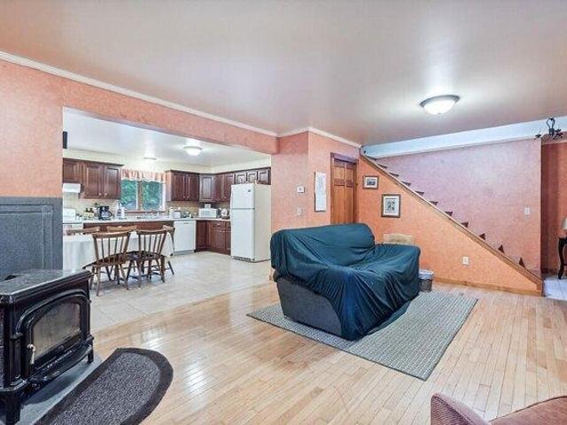 House for sale in Winthrop, Maine