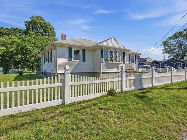 House for sale in Woburn, Massachusetts