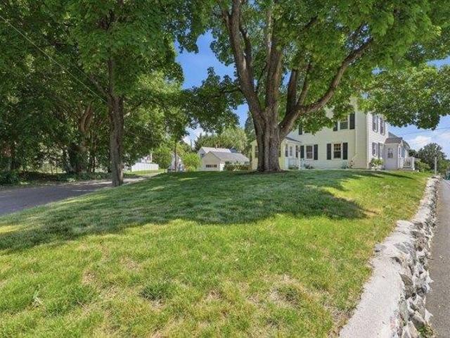 House for sale in Woburn, Massachusetts