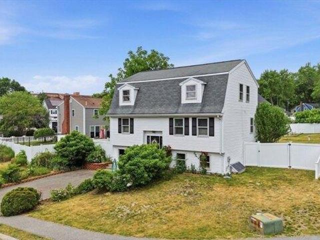 House for sale in Woburn, Massachusetts