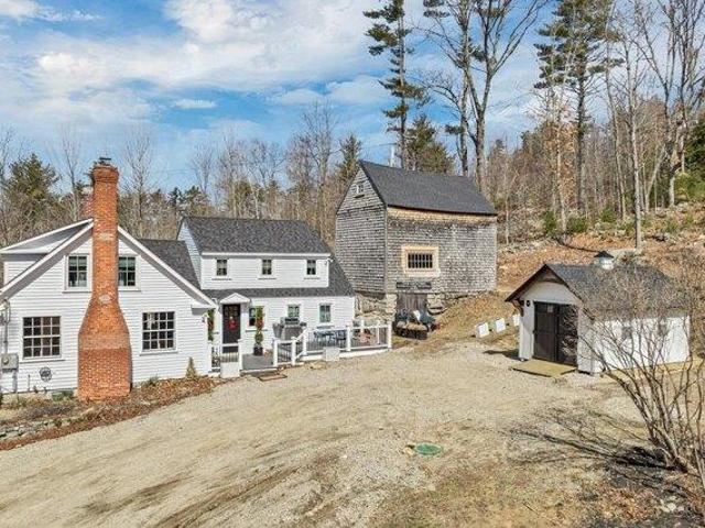 House for sale in New Hampshire