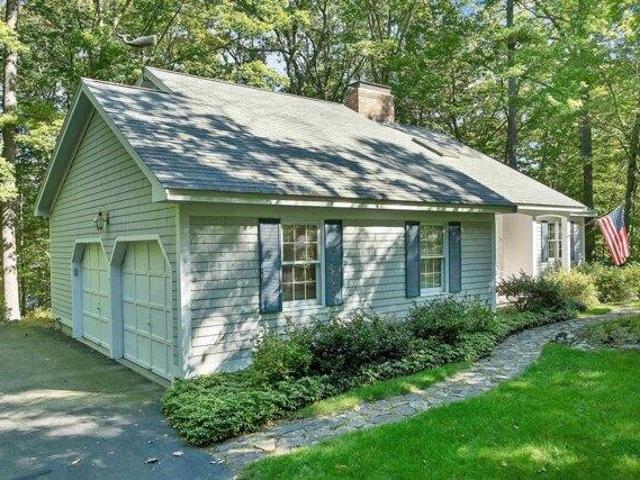 House for sale in Sewells Point, Wolfeboro