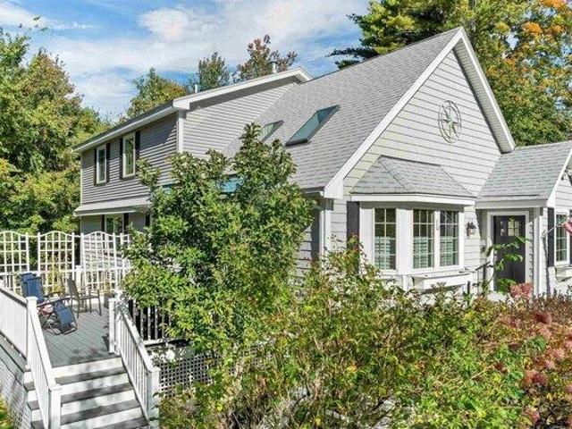 House for sale in Umbrella Point, Wolfeboro