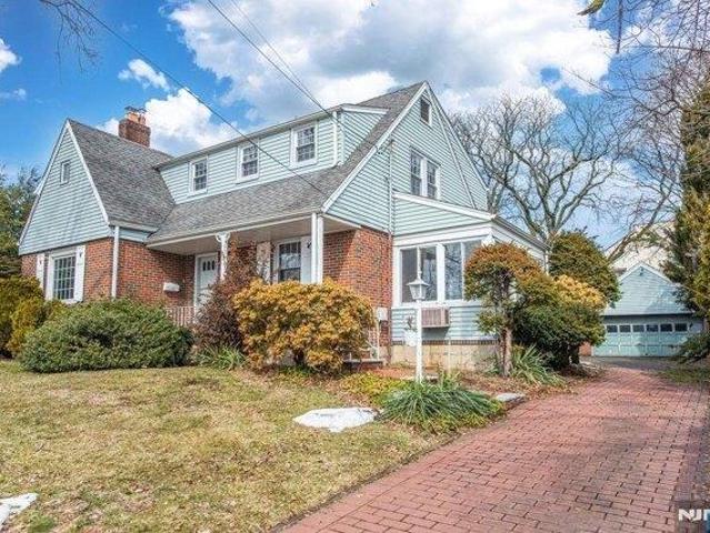 House for sale in Wood Ridge, New Jersey