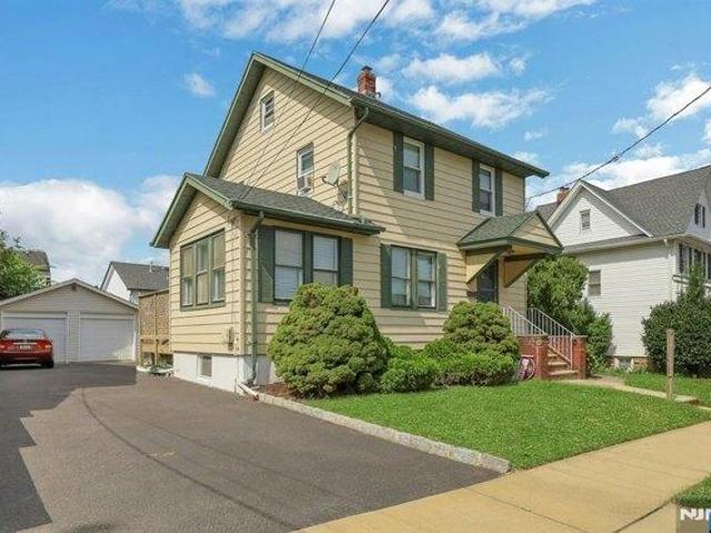 House for sale in Wood-Ridge, Bergen County