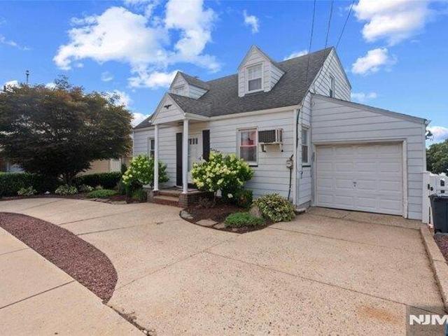 House for sale in Wood-Ridge, Bergen County