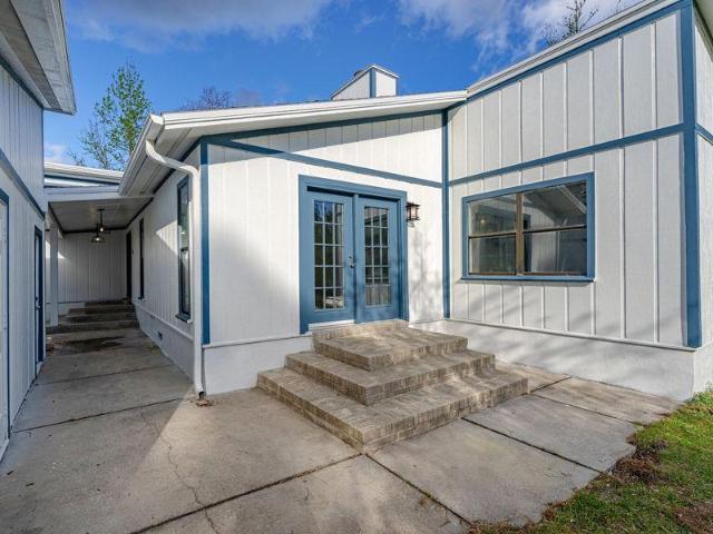 House for sale in White Oak, Georgia