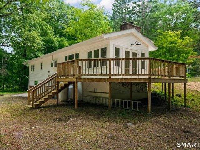 House for sale in Woodbridge, Connecticut