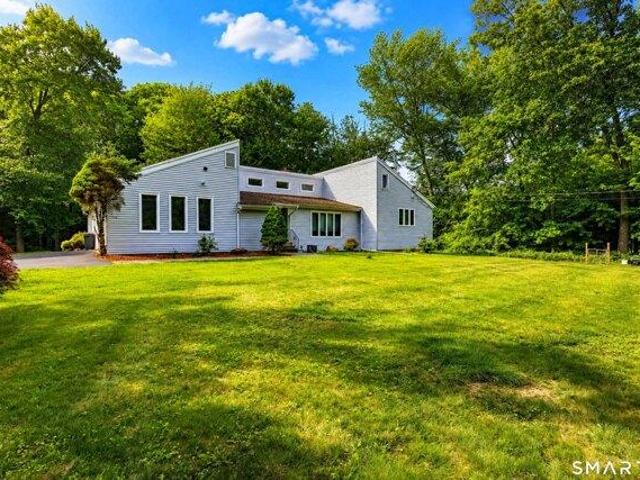 House for sale in Woodbridge, Connecticut