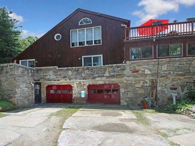 House for sale in Woodbridge, Connecticut