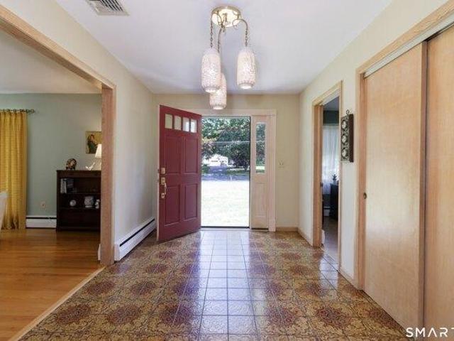 House for sale in Woodbridge, South Central Connecticut Planning Region