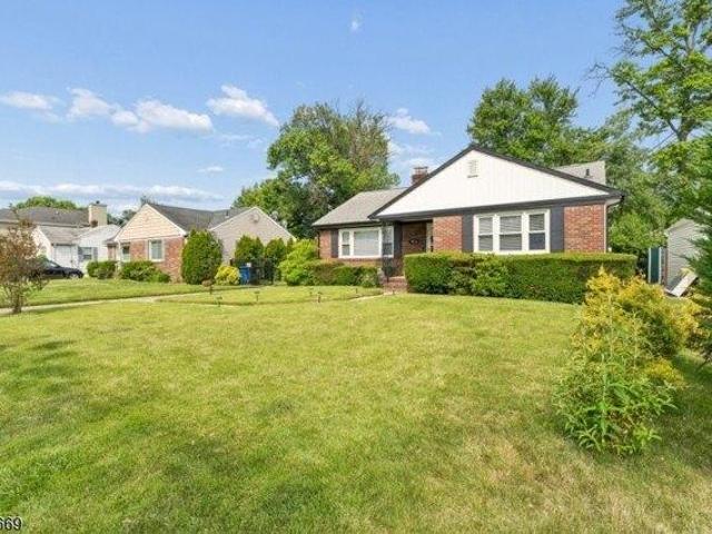 House for sale in Avenel, New Jersey
