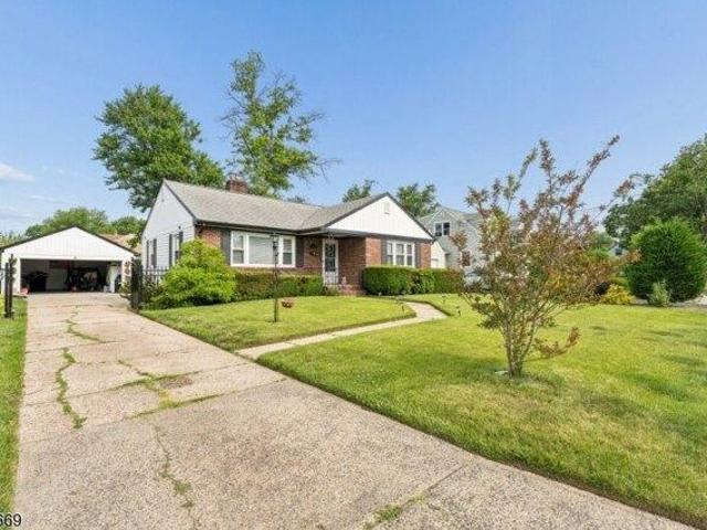 House for sale in Avenel, New Jersey