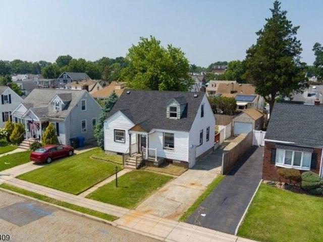 House for sale in Avenel, New Jersey