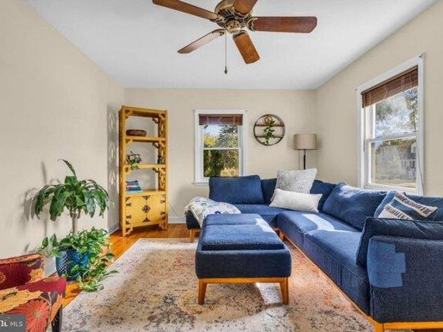 House for sale in Edgars, Woodbridge Township